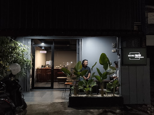 Coffee shop exterior